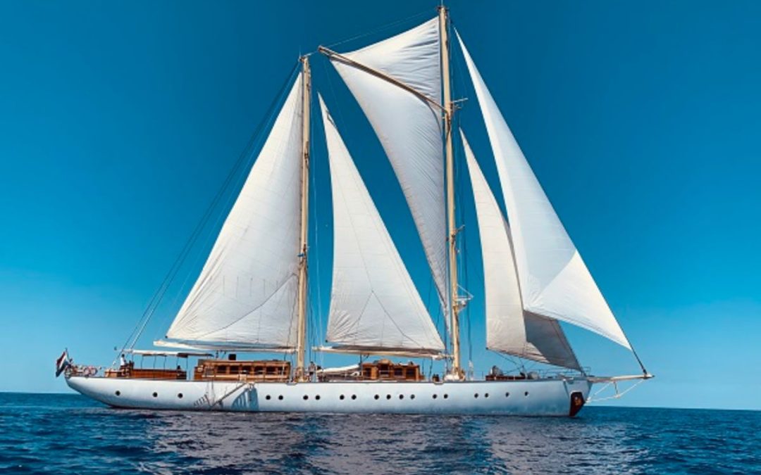 SAILING-CLASSICS